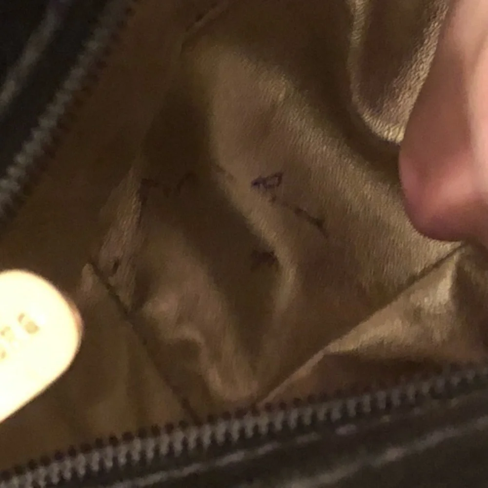 Michael kors black leather zippered tote bag